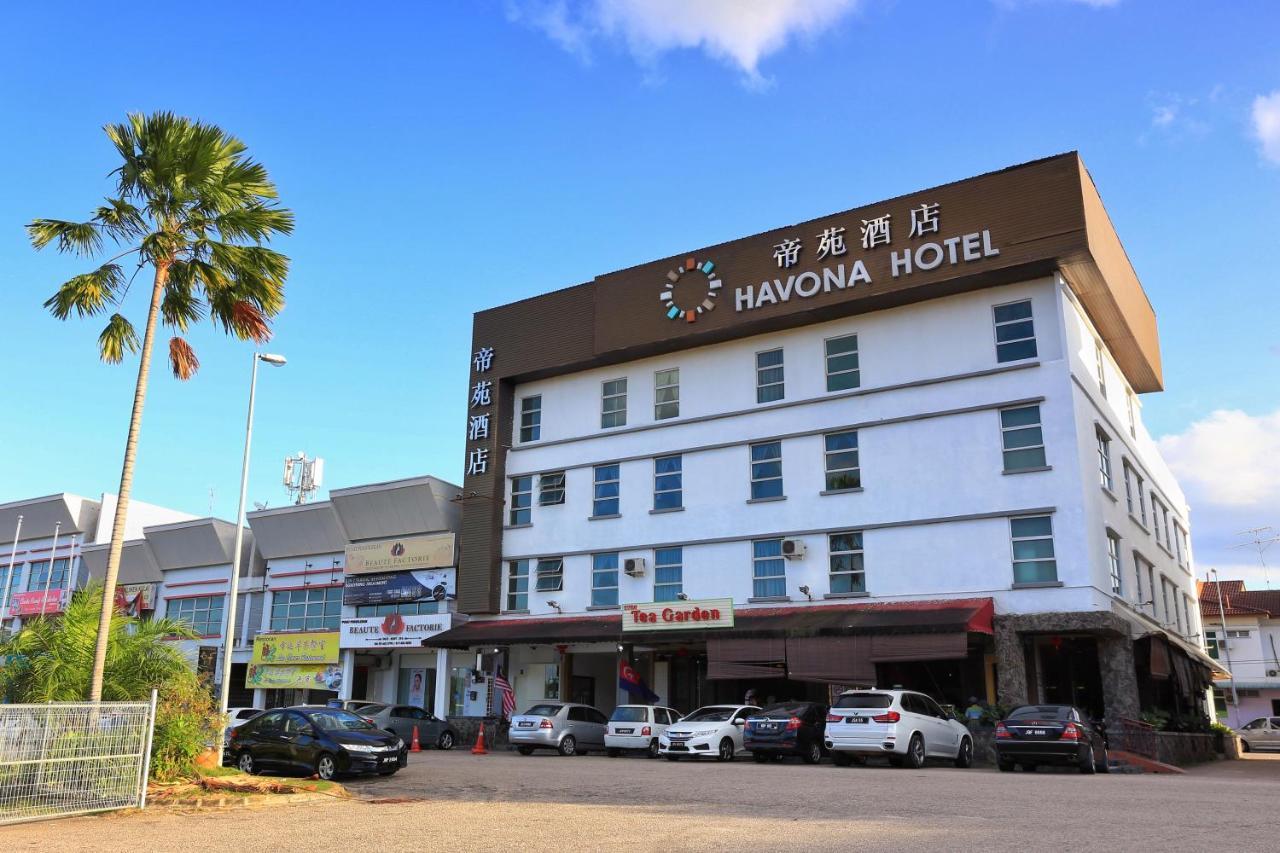 Havona Hotel - Taman Tropika Kulai Eksteriør billede