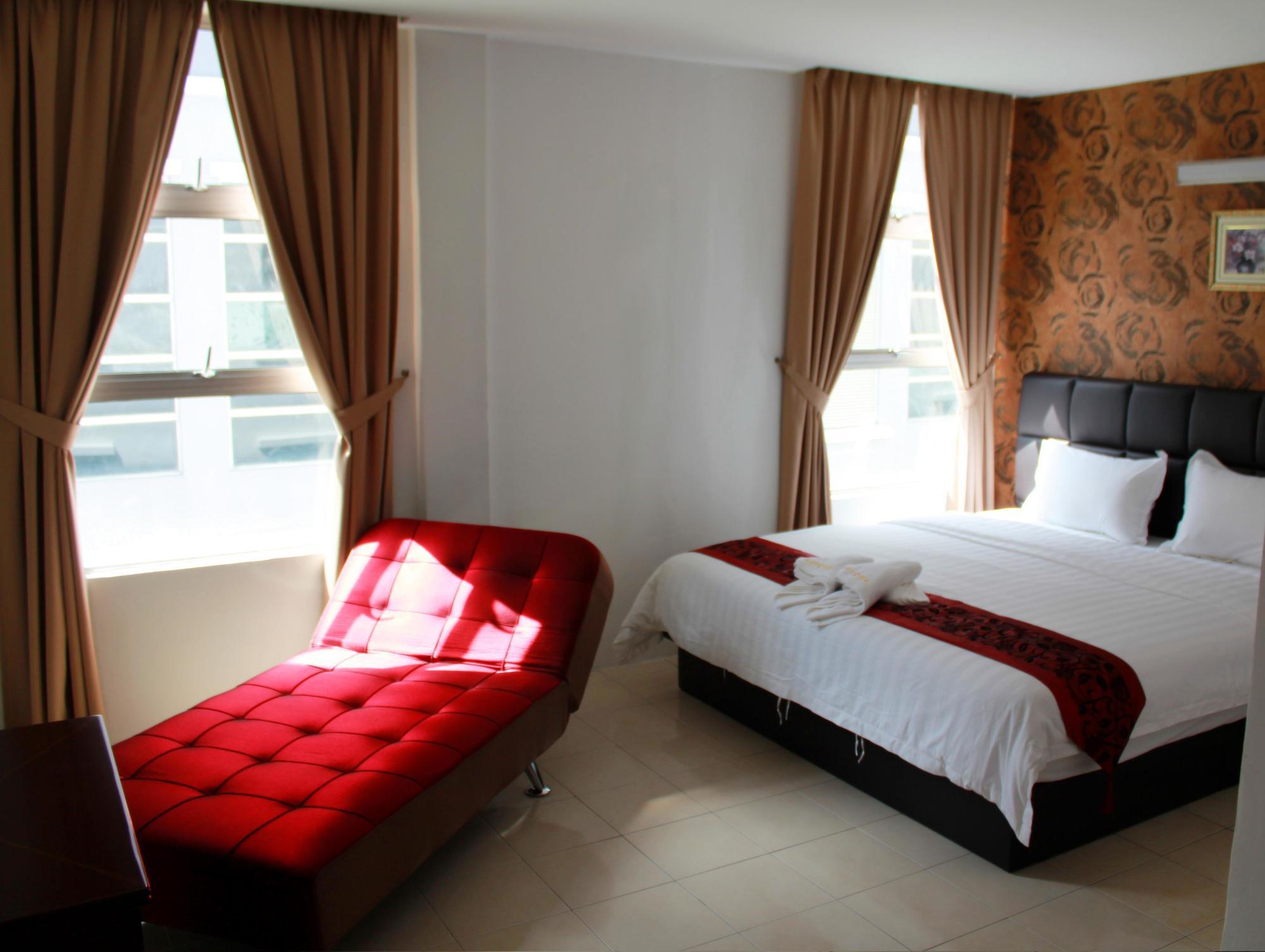 Havona Hotel - Taman Tropika Kulai Eksteriør billede