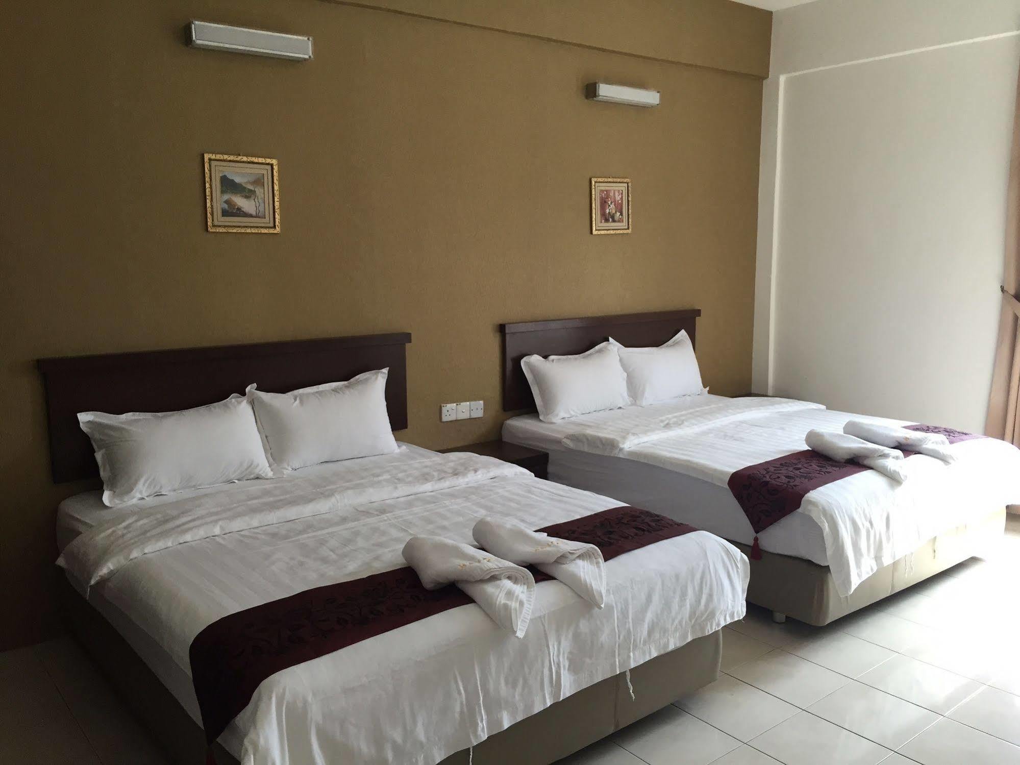 Havona Hotel - Taman Tropika Kulai Eksteriør billede